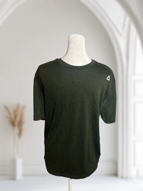 Reebok Athletic Short Sleeve Crewneck T-Shirt Size Small